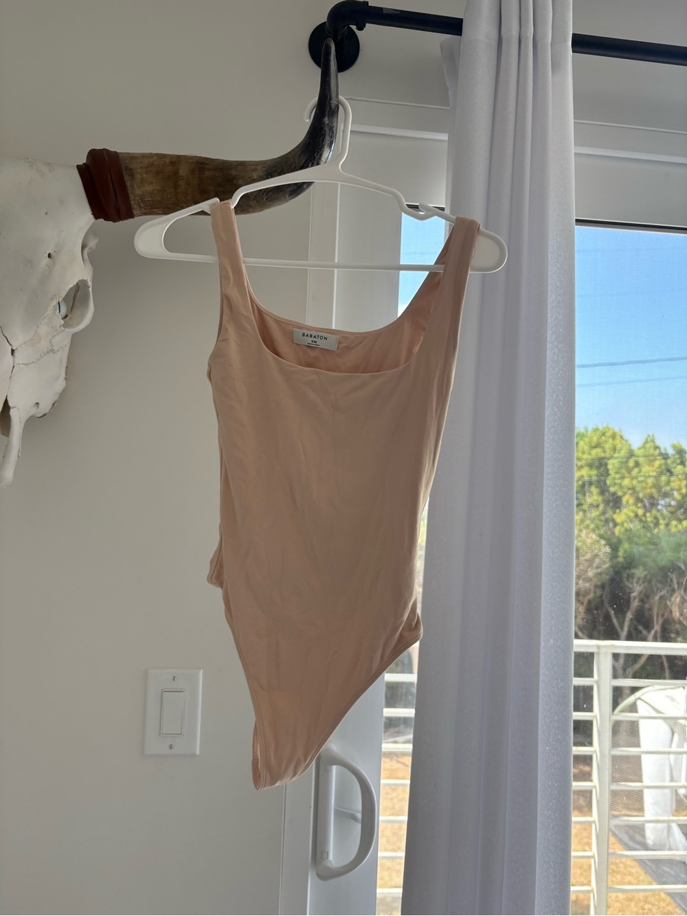 Aritzia Women's Nude Scoop Neck Tank Bodysuit